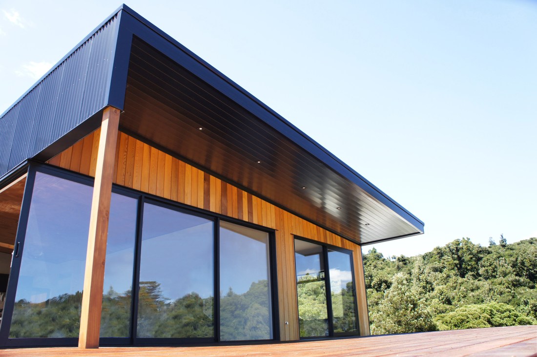 Ribon Continuous Interlocking Soffit in Black